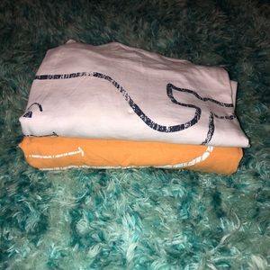 Two long sleeve Vineyard Vines tees